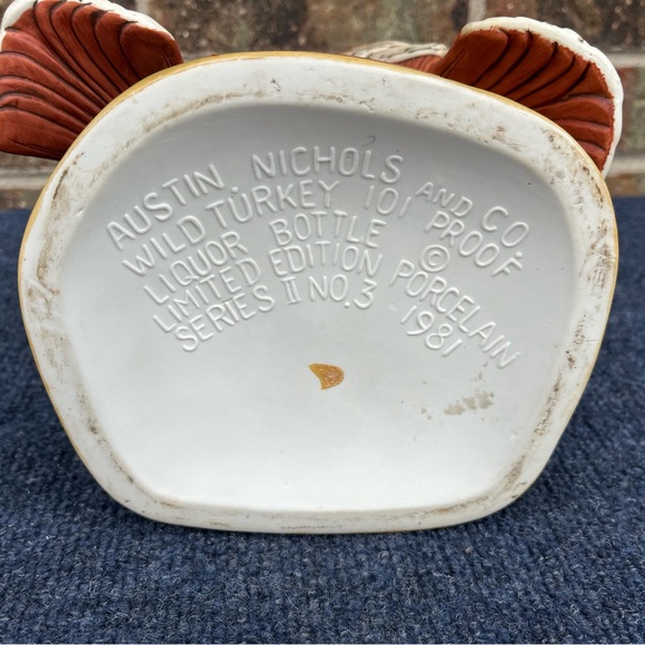 Wild Turkey Kentucky Straight Bourbon Bottle Porcelain Series 2 #3 1981 - Picture 11 of 14